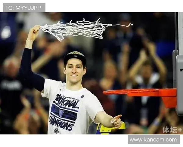 成都篮球队的节奏揭秘：从战术到激情的全景探索